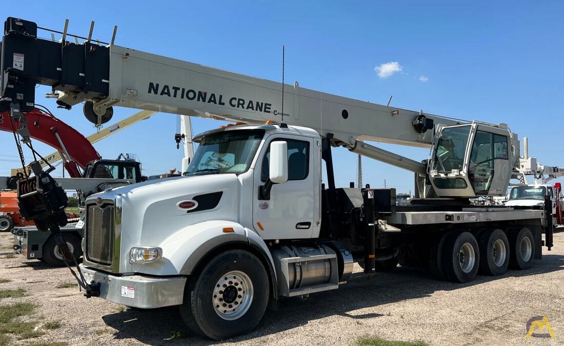 National Crane boom truck